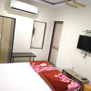 Deluxe Double Room AC
